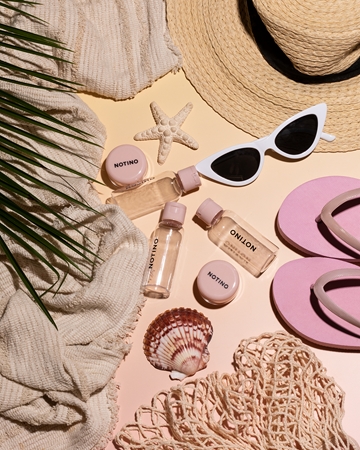 Notino Travel Collection kit de voyage plus 5 flacons vides Pink