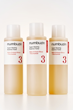 Numbuzin No. 3 Super Glowing Essence Toner Clarifying Toner to restore skin firmness