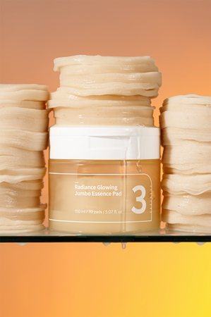 Numbuzin No. 3 Radiance Glowing Jumbo Essence Pad patchs tonifiants éclat et hydratation