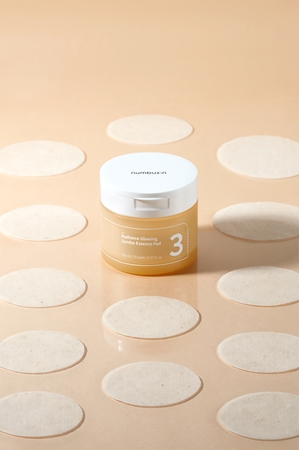 Numbuzin No. 3 Radiance Glowing Jumbo Essence Pad patchs tonifiants éclat et hydratation