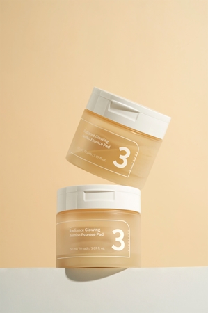 Numbuzin No. 3 Radiance Glowing Jumbo Essence Pad patchs tonifiants éclat et hydratation