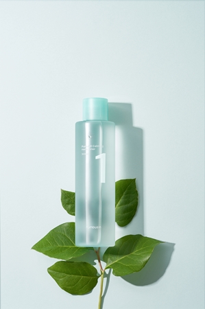 Numbuzin No. 1 Pure-Full Calming Herb Toner Soothing Facial Tonic for problem skin