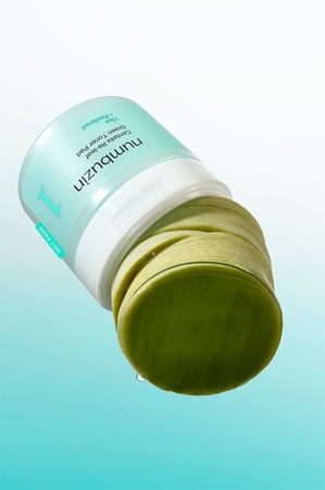 Numbuzin No. 1 Centella Re-Leaf Green Toner Pad patchs tonifiants pour apaiser la peau