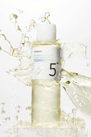 Numbuzin No. 5 Glutathione Vitamin Concentrated Toner Moisturizing Toner to even out skin tone
