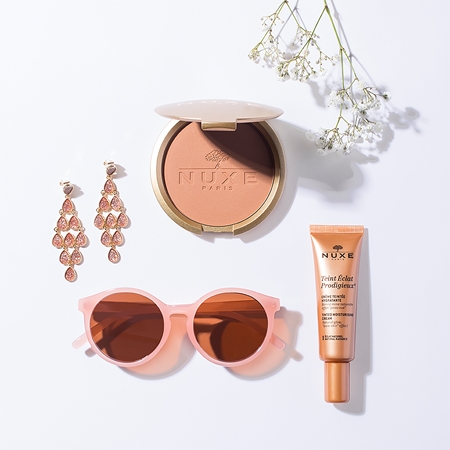 Nuxe Éclat Prodigieux polvos compactos con efecto bronceado para rostro y cuerpo