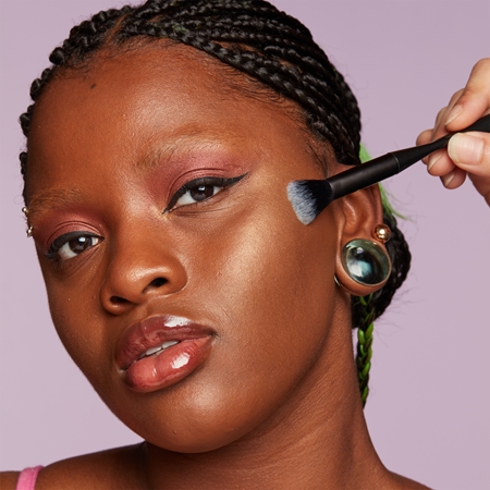 NYX Professional Makeup Born To Glow Icy Highlighter palette di illuminanti