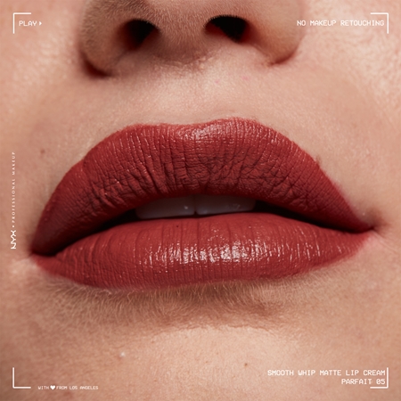 NYX Professional Makeup Smooth Whip Matte Lip Cream sametová rtěnka s vyhlazujícím efektem