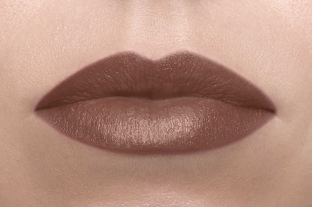NYX Professional Makeup Suede Matte Lipstick mattahuulipuna