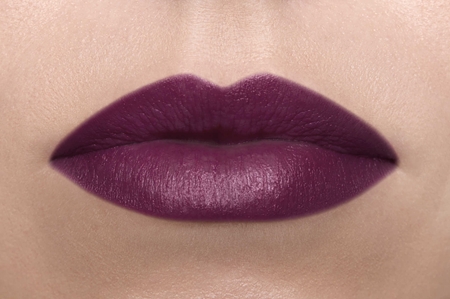 NYX Professional Makeup Suede Matte Lipstick mattahuulipuna
