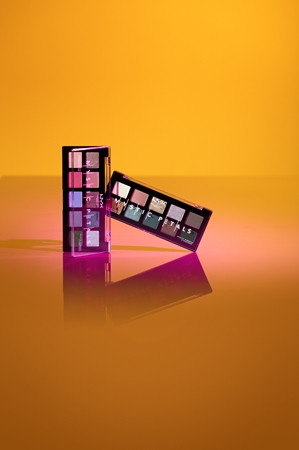 NYX Professional Makeup Mystic Petals paleta cieni do powiek