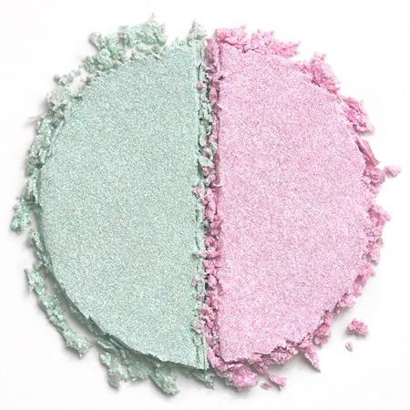 NYX Professional Makeup Winx Fairy компактна озаряваща пудра лимитирано издание