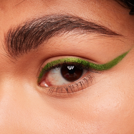 NYX Professional Makeup Vivid Rich eyeliner