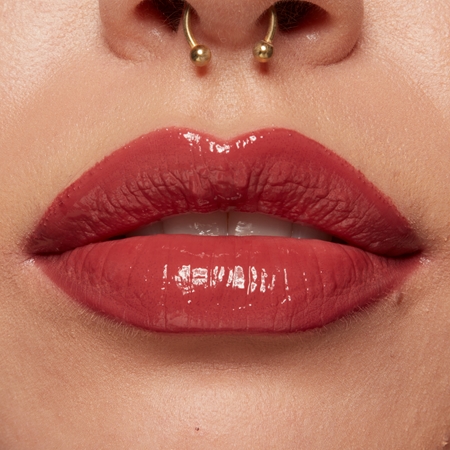 NYX Professional Makeup Lip IV długotrwały błyszczyk do ust o działaniu nawilżającym