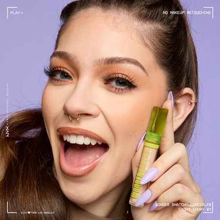 NYX Professional Makeup Wonder Snatch korektor w płynie 3 w 1