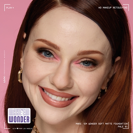 NYX Professional Makeup Make ‘Em Wonder lekki podkład matujący