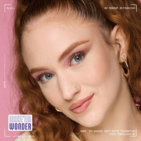 NYX Professional Makeup Make ‘Em Wonder lekki podkład matujący