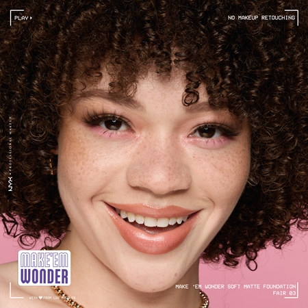 NYX Professional Makeup Make ‘Em Wonder lekki podkład matujący