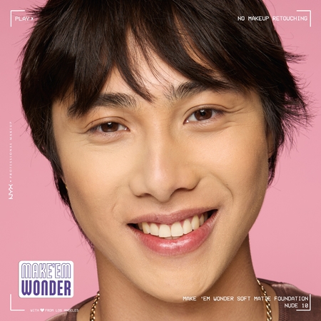 NYX Professional Makeup Make ‘Em Wonder make-up usor matifiant