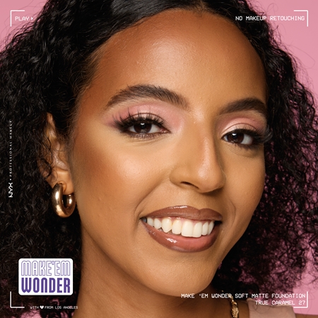 NYX Professional Makeup Make ‘Em Wonder lekki podkład matujący