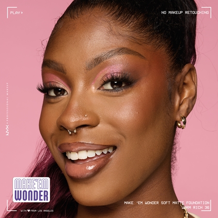 NYX Professional Makeup Make ‘Em Wonder lekki podkład matujący