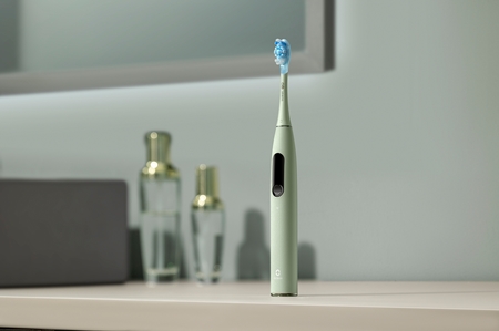 Oclean X Ultra sonická zubná kefka
