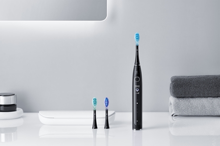 Oclean X Pro 20 Sonic Toothbrush + replacement heads