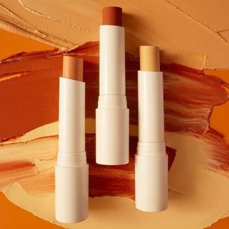 OLEHENRIKSEN Truth Banana Bright+ Vitamin CC Stick rozjasňující korektor