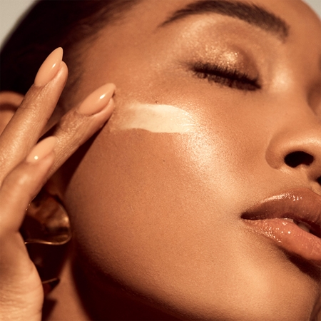 OLEHENRIKSEN Truth Banana Bright+ Instant Glow Moisturizer élénkítő nappali krém C vitamin