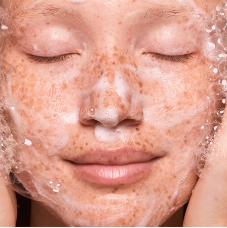 OLEHENRIKSEN Truth Peach Glaze Glow Niacinamide Cleanser gel moussant purifiant éclat et hydratation