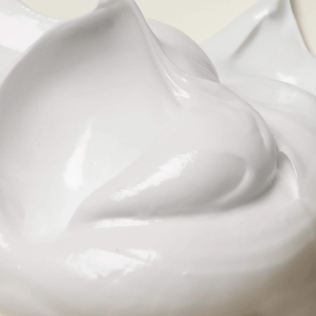Omorovicza Soothing Shave κρέμα ξυρίσματος με δροσερό αποτέλεσμα