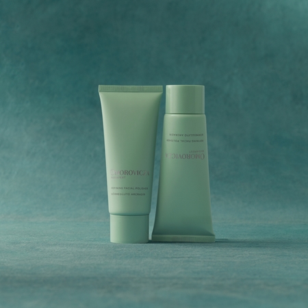 Omorovicza Moor Mud Refining Facial Polisher esfoliante iluminador