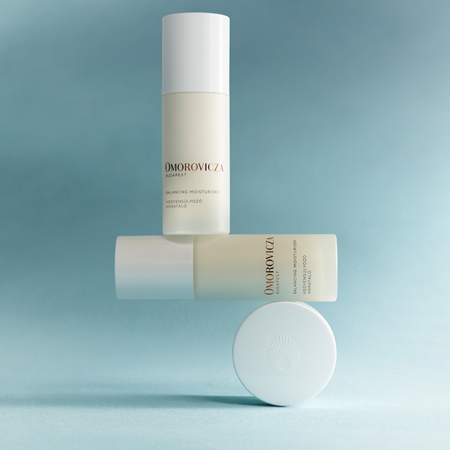 Omorovicza Hydro-Mineral Balancing Moisturizer crema hidratanta racoritoare cu textura de gel