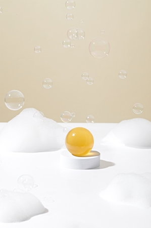 Ongredients Jeju Cica Cleansing Ball valomasis veido muilas raminamojo poveikio