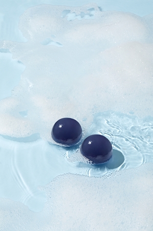 Ongredients Butterfly Pea Cleansing Ball valomasis veido muilas antioksidacinio poveikio