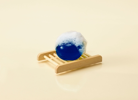 Ongredients Butterfly Pea Cleansing Ball valomasis veido muilas antioksidacinio poveikio