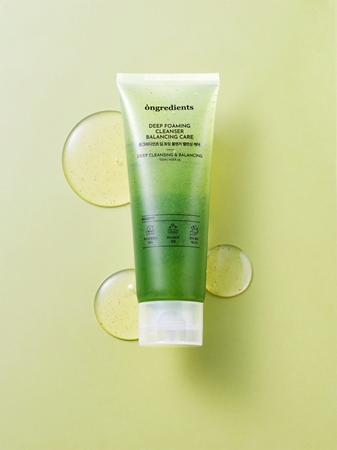 Ongredients Balancing Care Deep Foaming Cleanser Beroligende og skummende rensegel til at behandle hud imperfektioner