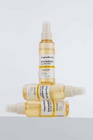 Ongredients Skin Barrier Glow Mist Tonisierendes Gesichtsnebel-Spray zur Kräftigung der Hautbarriere