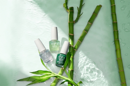 OPI Nature Strong Top Coat cover nail polish