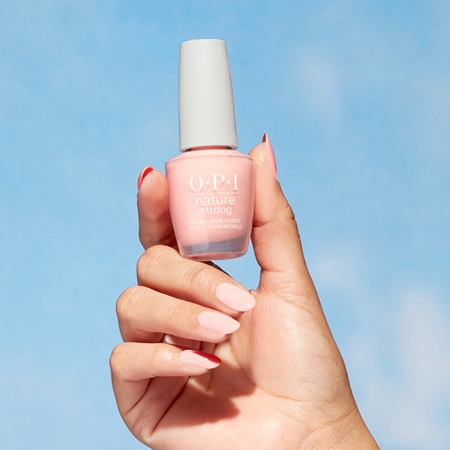 OPI Nature Strong smalto per unghie