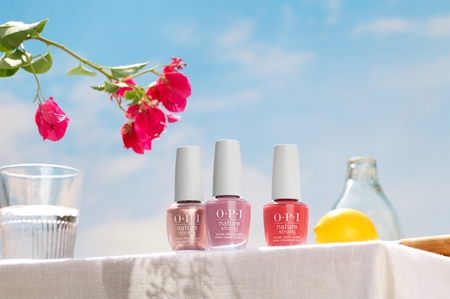 OPI Nature Strong lak na nehty