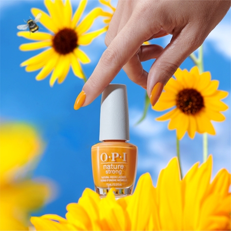 OPI Nature Strong βερνίκι νυχιών
