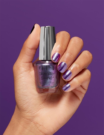OPI Infinite Shine Silk Nagu laka ar gēla efektu