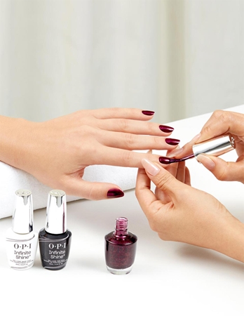 OPI Infinite Shine Silk Nagu laka ar gēla efektu
