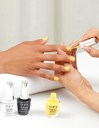 OPI Infinite Shine Silk Nagu laka ar gēla efektu