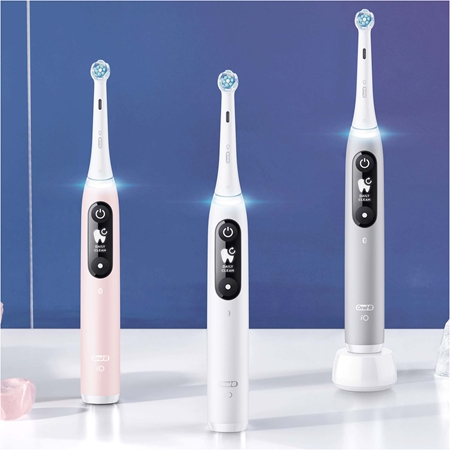 Oral B iO6 spazzolino da denti elettrico con astuccio