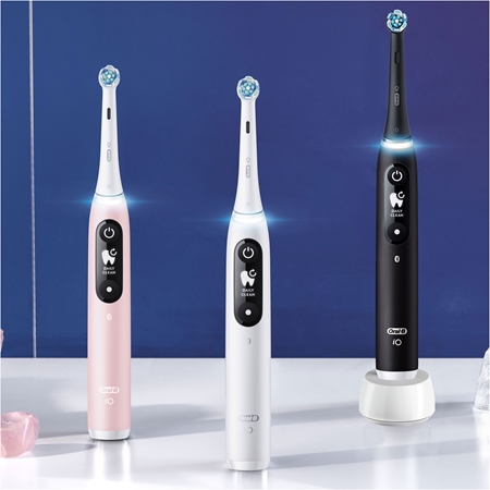 Oral B iO6 spazzolino da denti elettrico con astuccio