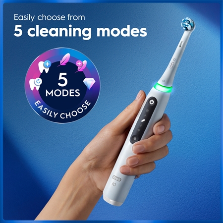 Oral-B iO5 Electric Toothbrush with bag