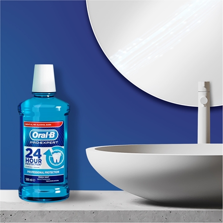 Oral B Pro-Expert Professional Protection ustna voda za občutljive zobe in dlesni
