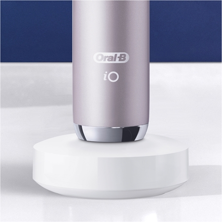 Oral-B iO9 spazzolino da denti elettrico con custodia di ricarica