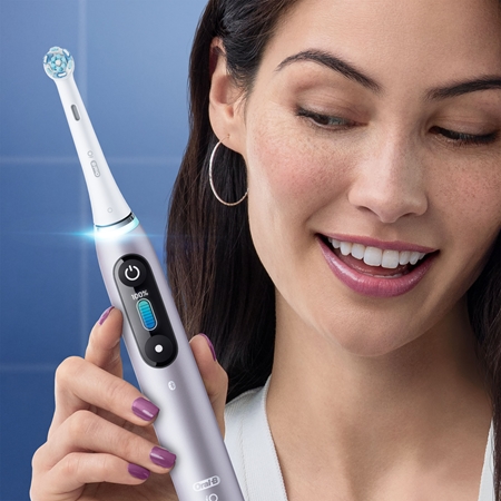 Oral-B iO9 spazzolino da denti elettrico con custodia di ricarica